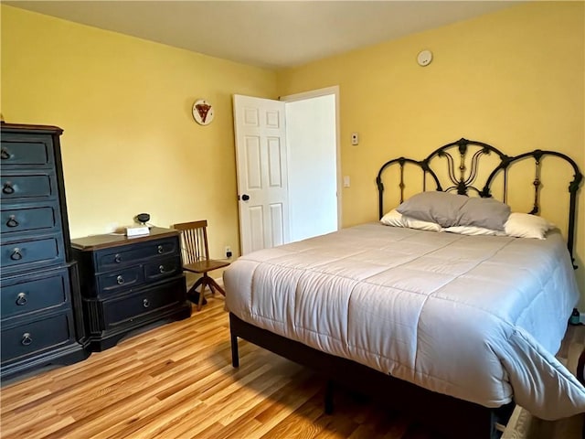 bedroom featuring light hardwood / wood-style flooring