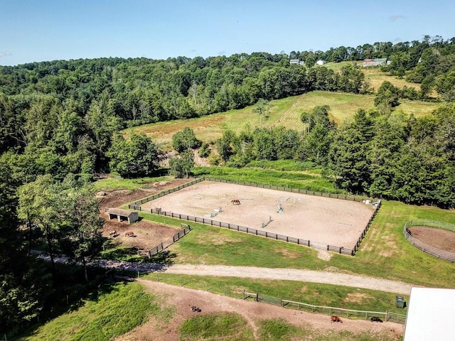 birds eye view of property featuring a rural view