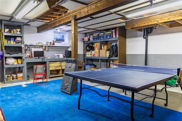 playroom with concrete flooring