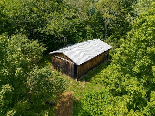 view of outbuilding