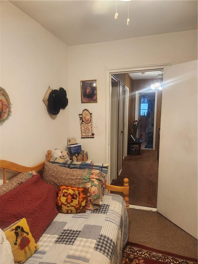 bedroom featuring carpet floors