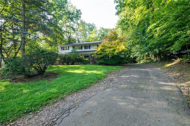 view of front of home with a front lawn