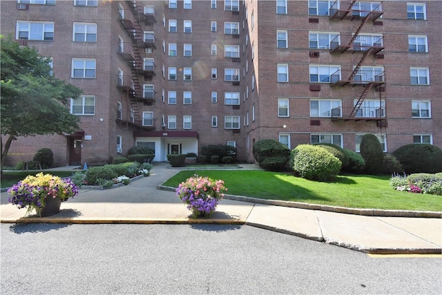 609 Palmer Rd Unit 3M, Yonkers, NY 10710 - view of apartment building / complex