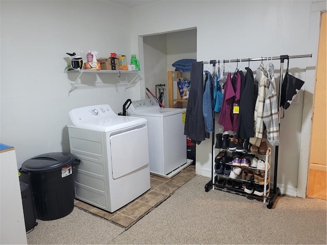 laundry room with washing machine and dryer