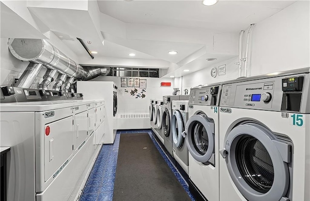 laundry room with independent washer and dryer