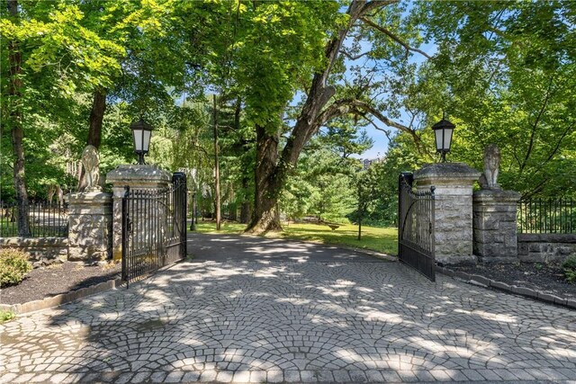 139 Scarborough Rd, Briarcliff Manor, NY 10510 - photo 2