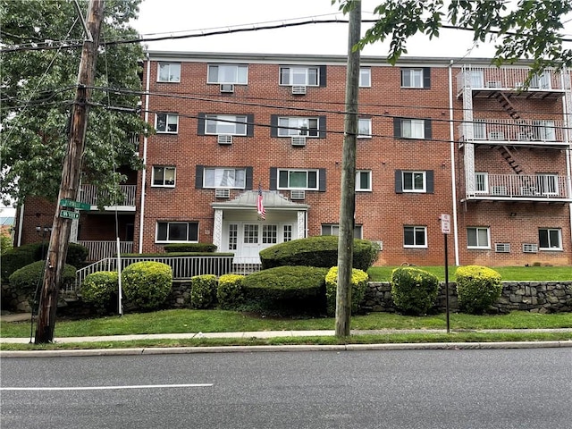 view of building exterior