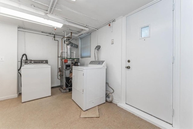 laundry area featuring washer and clothes dryer