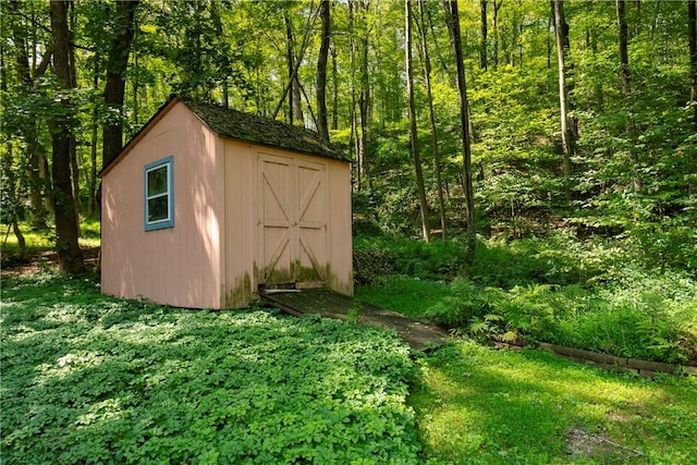 view of outdoor structure