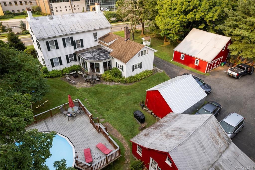 670 New Hempstead Rd, Spring Valley, NY 10977 - drone / aerial view