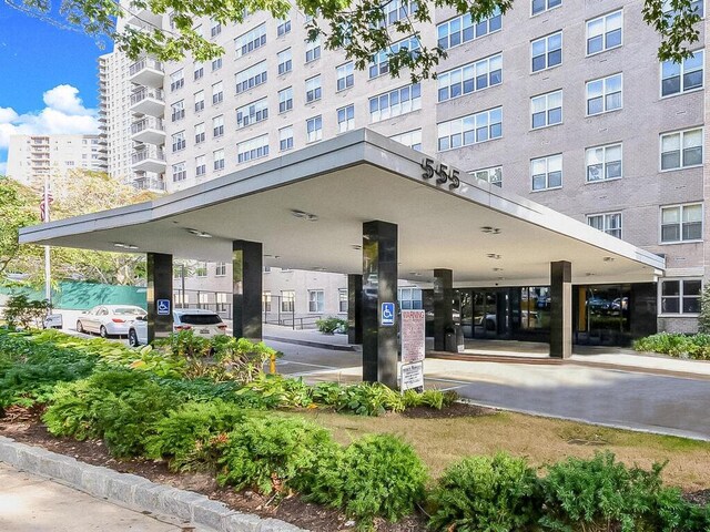 555 Kappock St Unit 11B, Bronx, NY 10463 - view of apartment building / complex