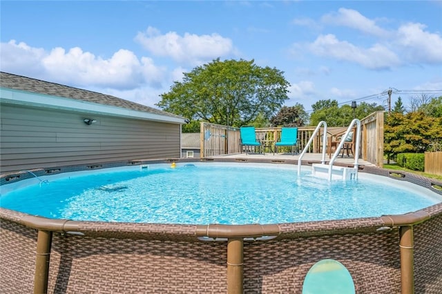 view of swimming pool