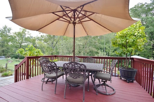 168 S Centerville Rd, Middletown, NY 10940 - wooden terrace with outdoor dining space