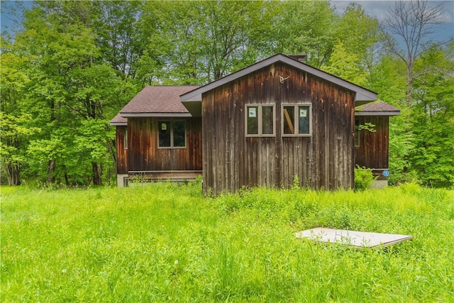 view of property exterior