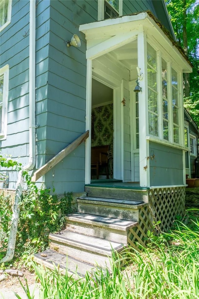 view of property entrance