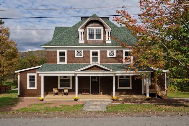 view of front of house with covered porch