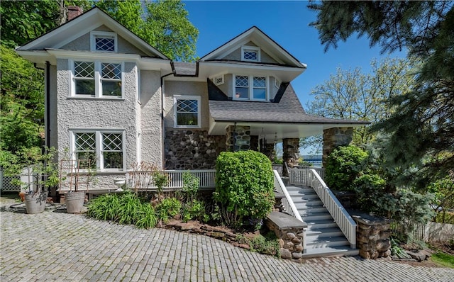 view of front of house featuring a porch