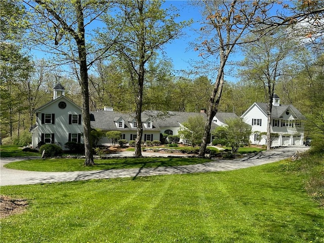 view of yard featuring a garage