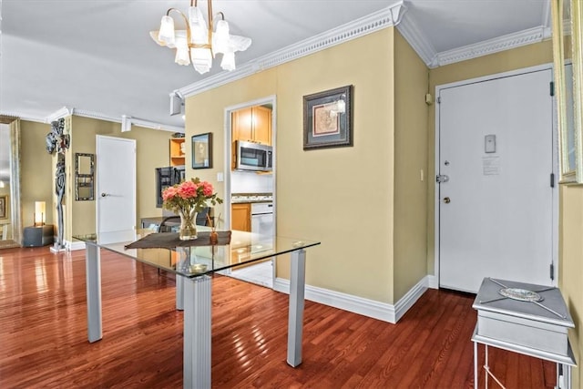 2575 Palisade Ave Unit 2G, Bronx, NY 10463 - foyer entrance with a chandelier, ornamental molding, wood finished floors, and baseboards