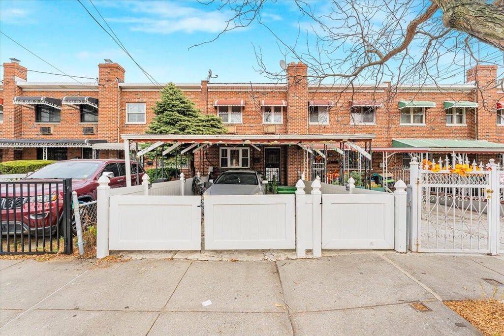 4178 Baychester Ave, Bronx, NY 10466 - view of front of home