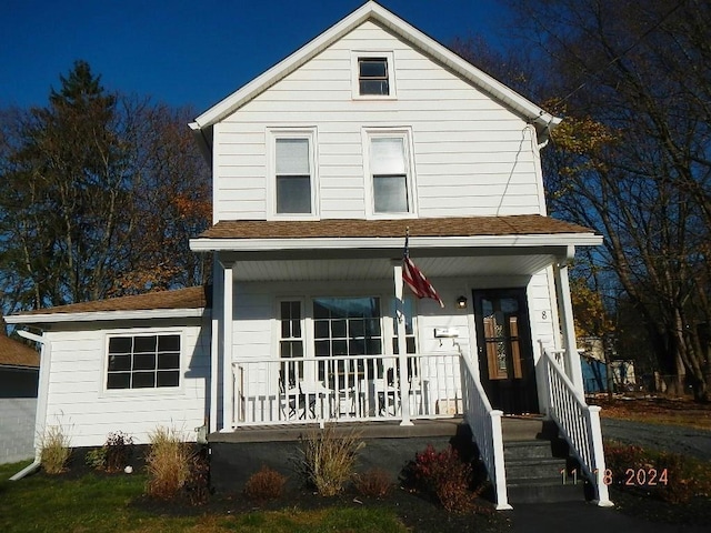 view of front of house featuring a porch