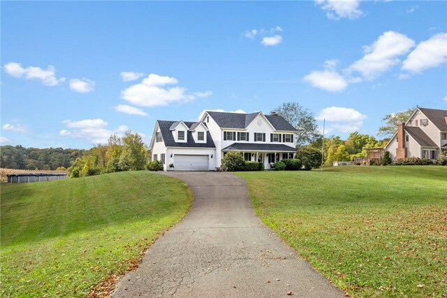 view of front of house with a front lawn