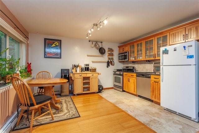 Listing photo 2 for 15 Scenic Unit H, Croton-On-Hudson NY 10520