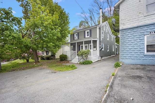 view of front of home