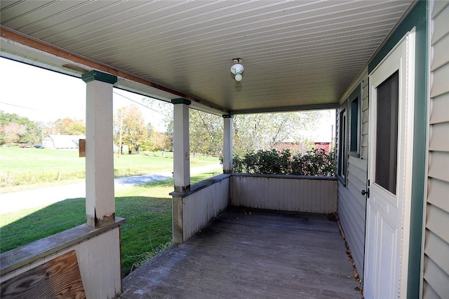 view of patio / terrace with covered porch