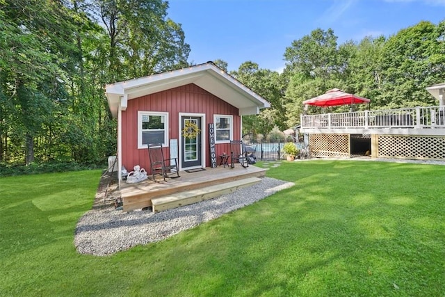 view of outdoor structure featuring a yard