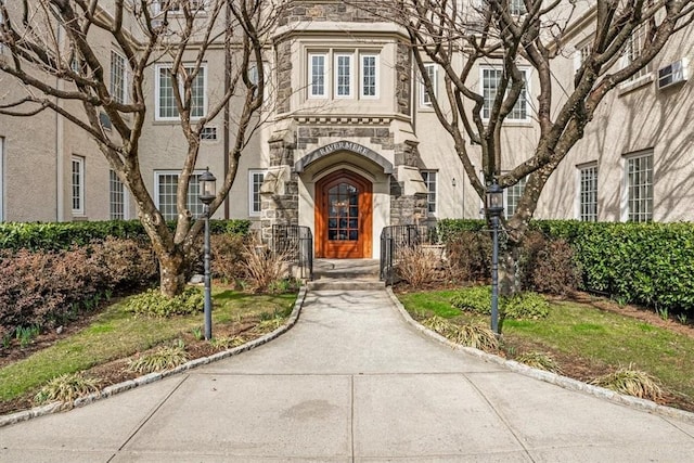 view of property entrance