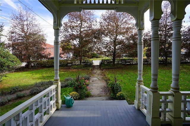 exterior space featuring a yard