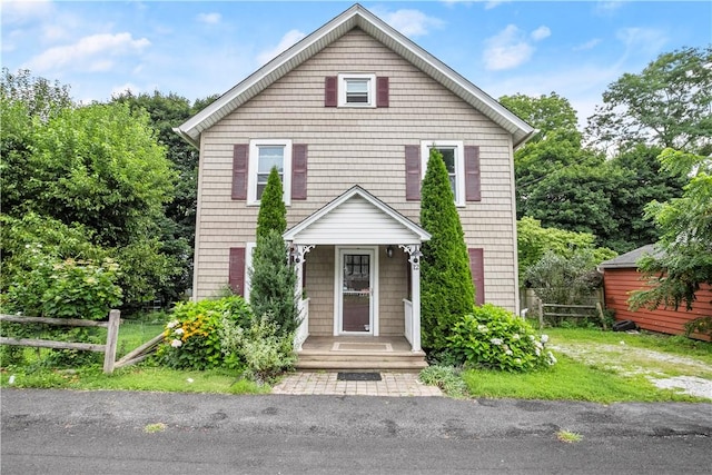 view of front of property