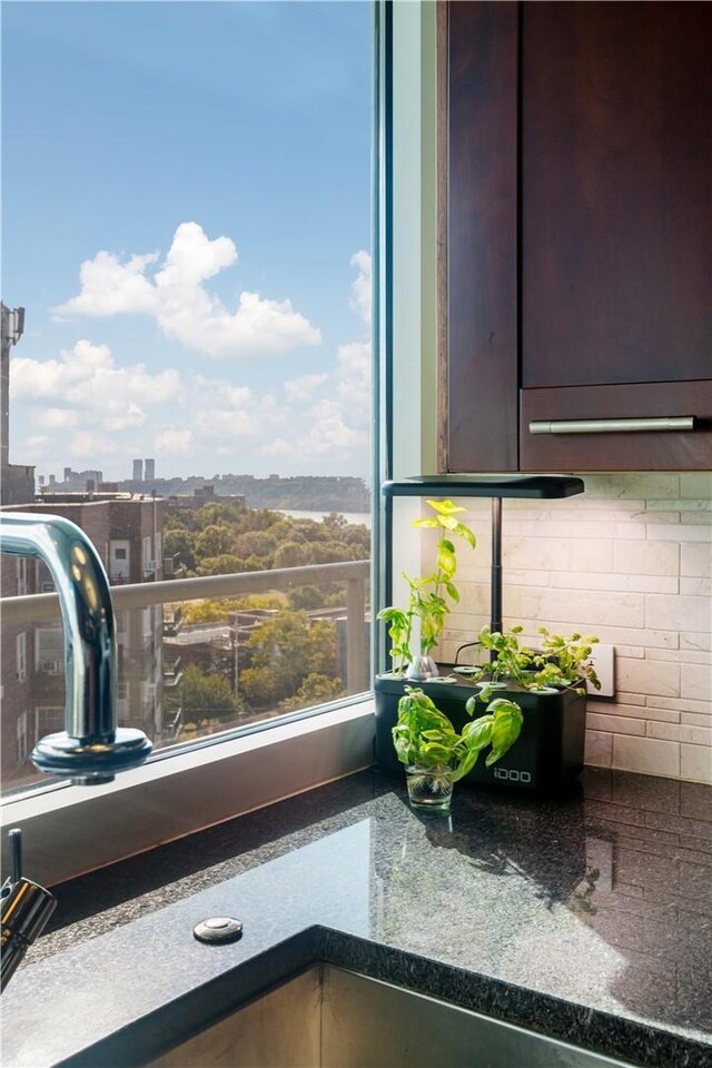 640 W 237th St Unit 12B, Bronx, NY 10463 - view of balcony
