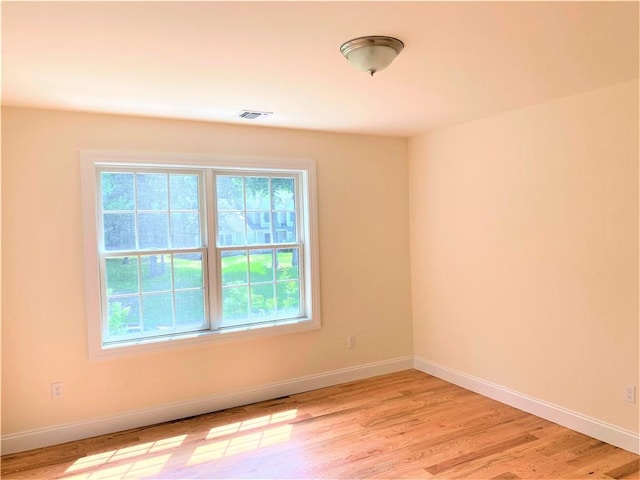 empty room featuring light hardwood / wood-style flooring