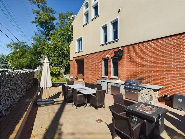 view of patio / terrace featuring grilling area