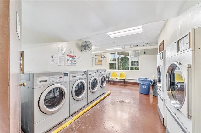 laundry room featuring independent washer and dryer