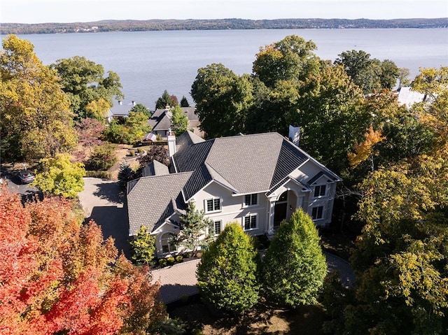 bird's eye view featuring a water view