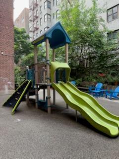31 Nagle Ave Unit 2G, New York Manhattan, NY 10040 - view of play area