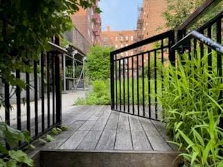 31 Nagle Ave Unit 2G, New York Manhattan, NY 10040 - view of gate