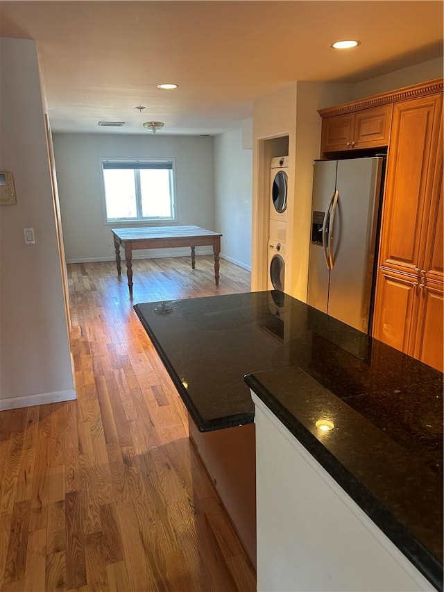 kitchen featuring tasteful backsplash