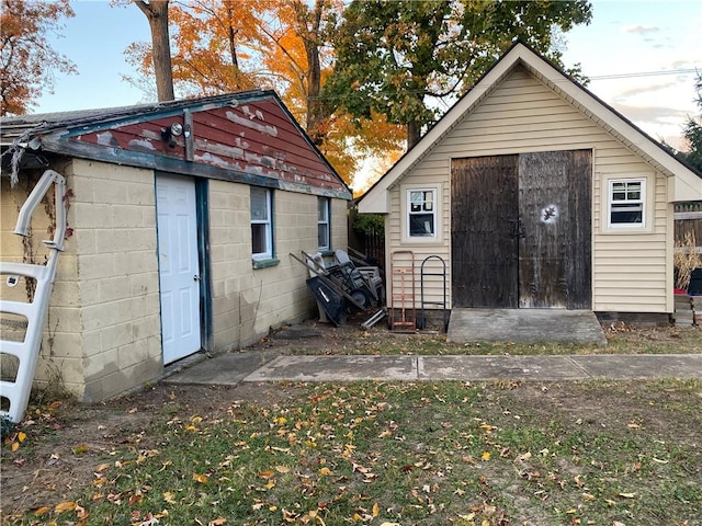 view of outdoor structure