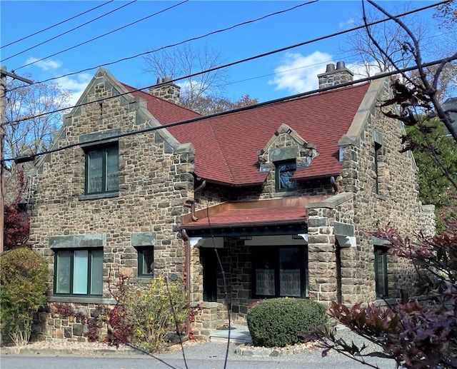 view of front facade