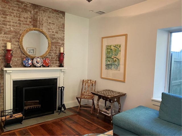 living area featuring hardwood / wood-style flooring