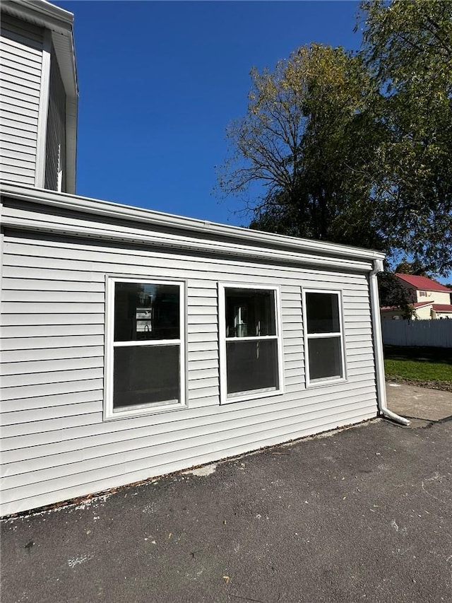 25 Mechanic St, Port Jervis, NY 12771 - view of side of property