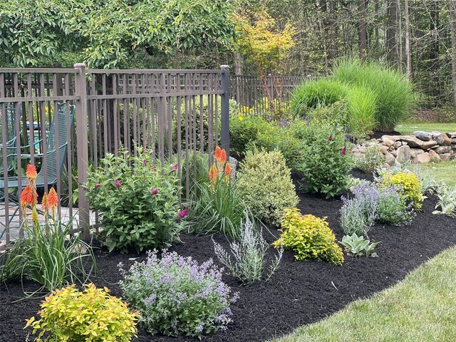 view of yard with fence