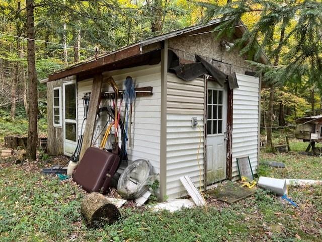 view of outbuilding