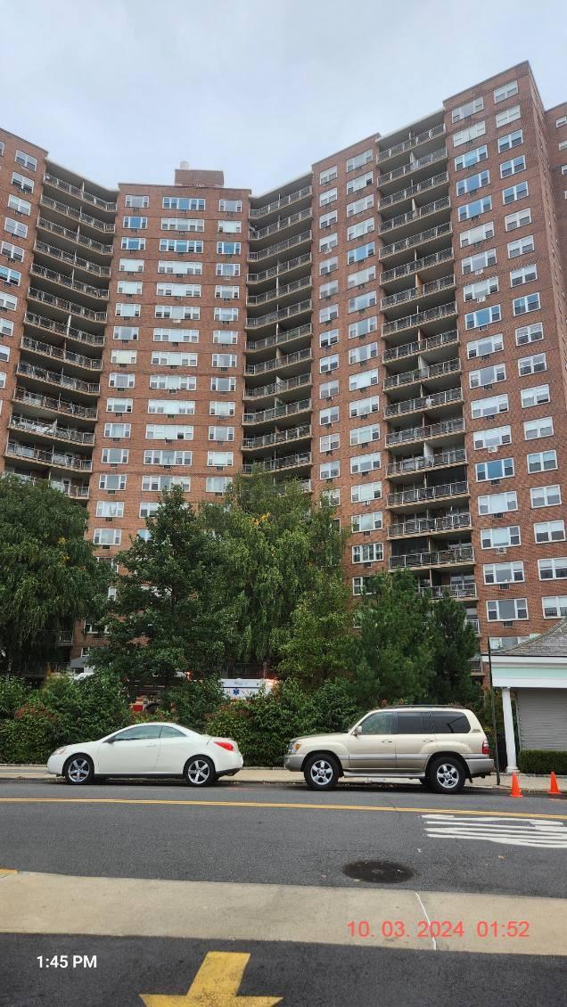 5700 Arlington Ave Unit 2Nm, Bronx, NY 10471 - photo 1