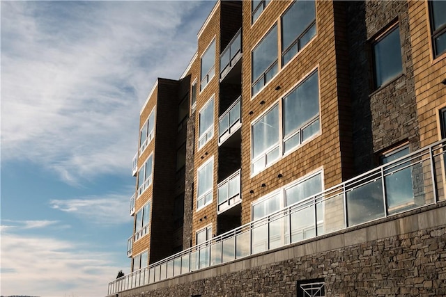 11 River St Unit 401, Sleepy Hollow, NY 10591 - view of apartment building / complex
