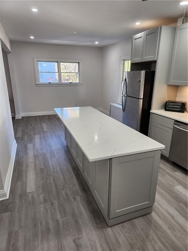 kitchen featuring gray cabinetry